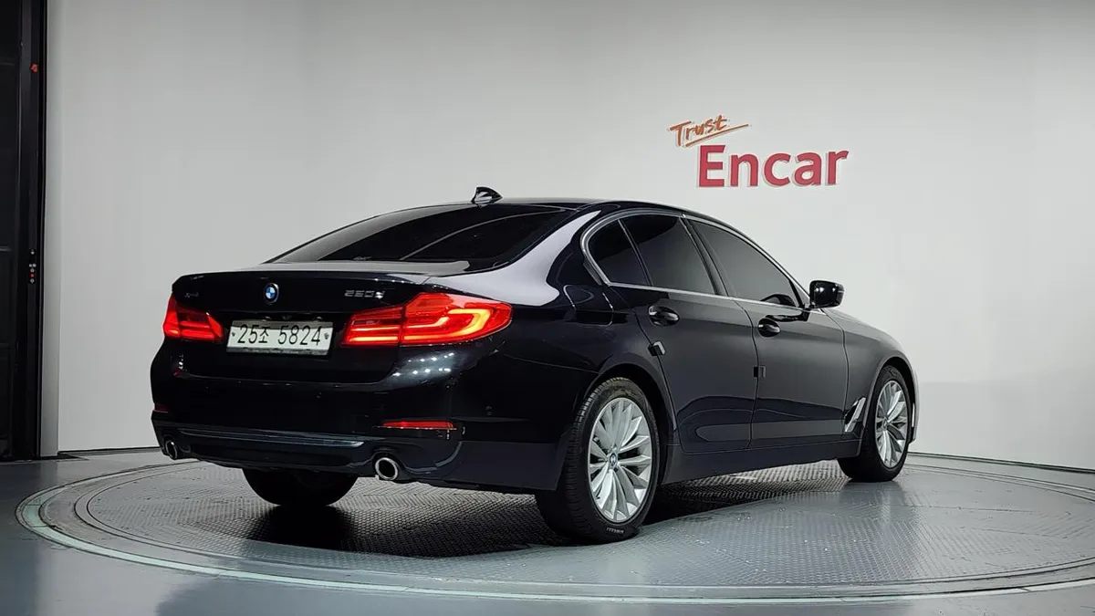 BMW 5 SERIES LUXURY PLUS (МАКСИМУМ КОМФОРТА И ПРЕМИУМА ) 2019