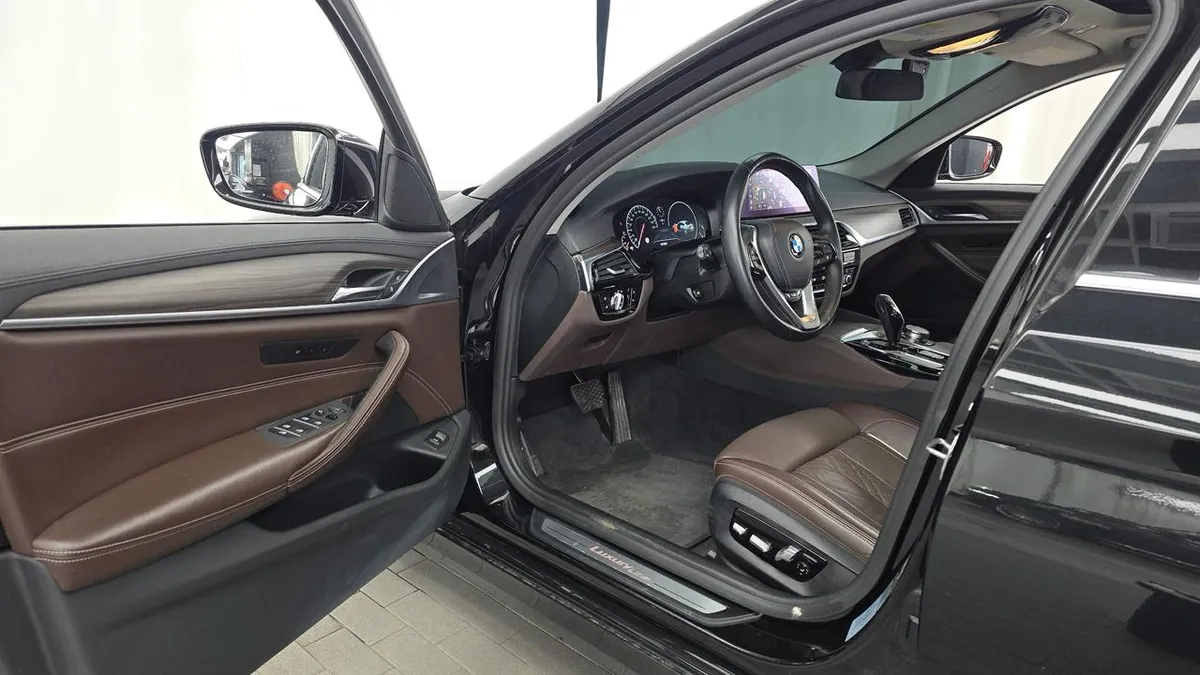 BMW 5 SERIES LUXURY PLUS (МАКСИМУМ КОМФОРТА И ПРЕМИУМА ) 2019
