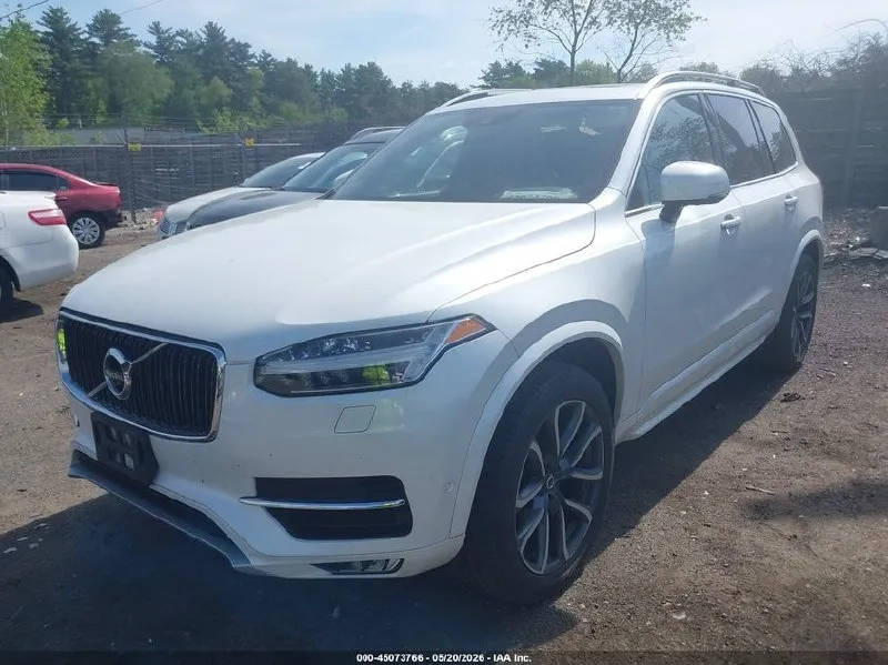 VOLVO XC90 T6 MOMENTUM 2017