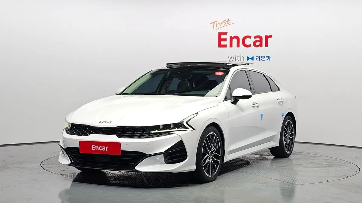 KIA K5 ТОПОВАЯ ВЕРСИЯ ВКЛЮЧАЮЩАЯ ВСЕ ДОСТУПНЫЕ ОПЦИИ КОМФОРТА 2023