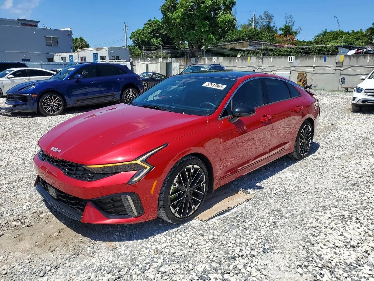 KIA K5 GT 2025