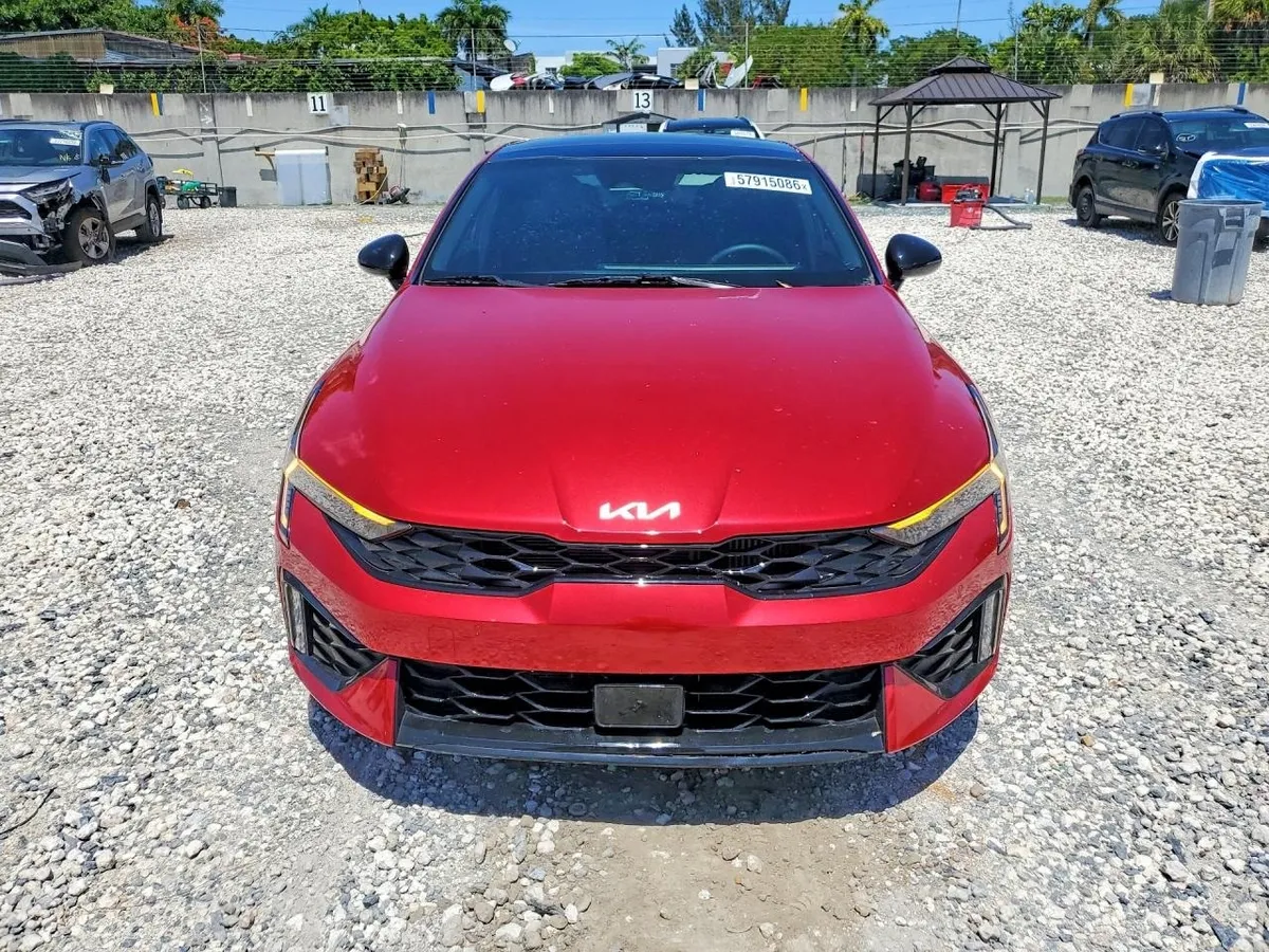 KIA K5 GT 2025