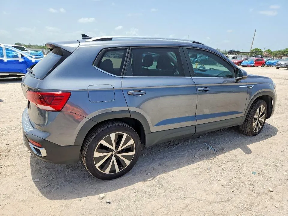 VOLKSWAGEN TAOS SE 2022