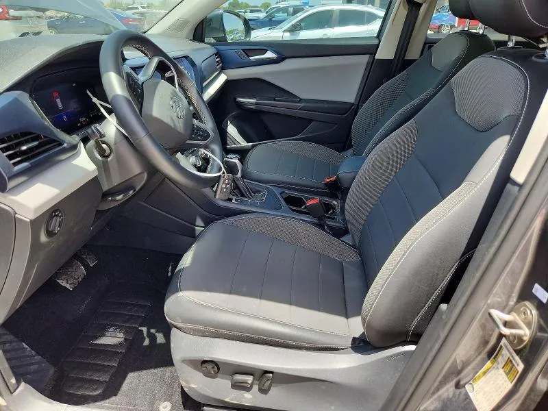 VOLKSWAGEN TAOS SE 2022