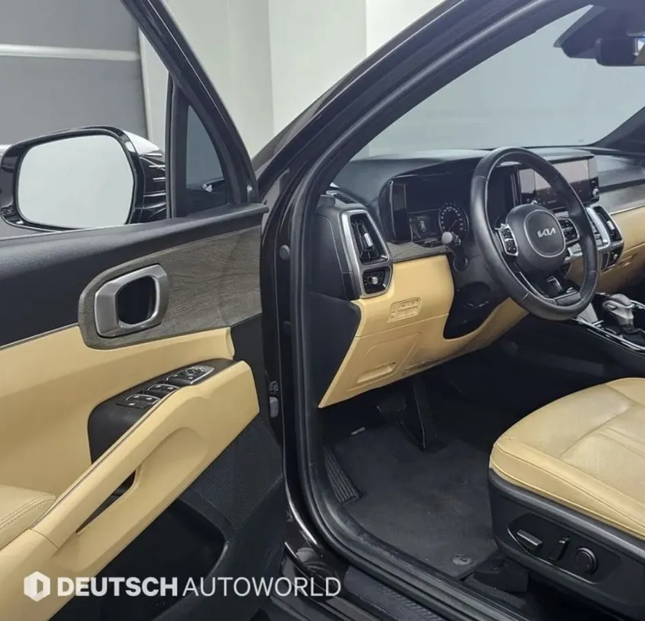 KIA SORENTO IV PRESTIGE (КОЖАНЫЙ САЛОН ЦИФРОВЫЕ ЭКРАНЫ АССИСТЕНТЫ ВОДИТЕЛЯ КЛИМАТ-КОНТРОЛЬ ВЕНТИЛЯЦИЯ И ПОДОГРЕВЫ С 2022