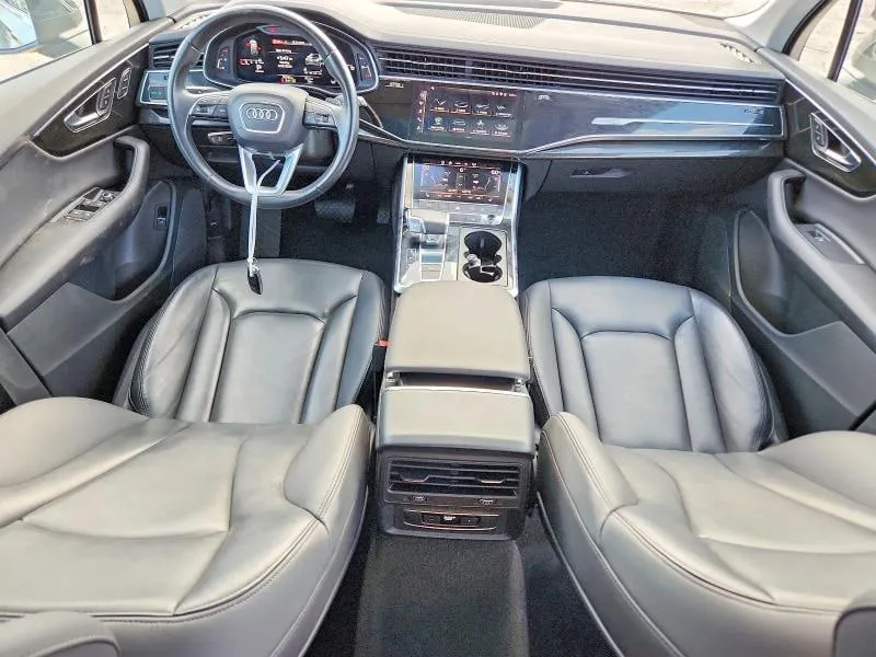 AUDI Q7 PREMIUM 2023