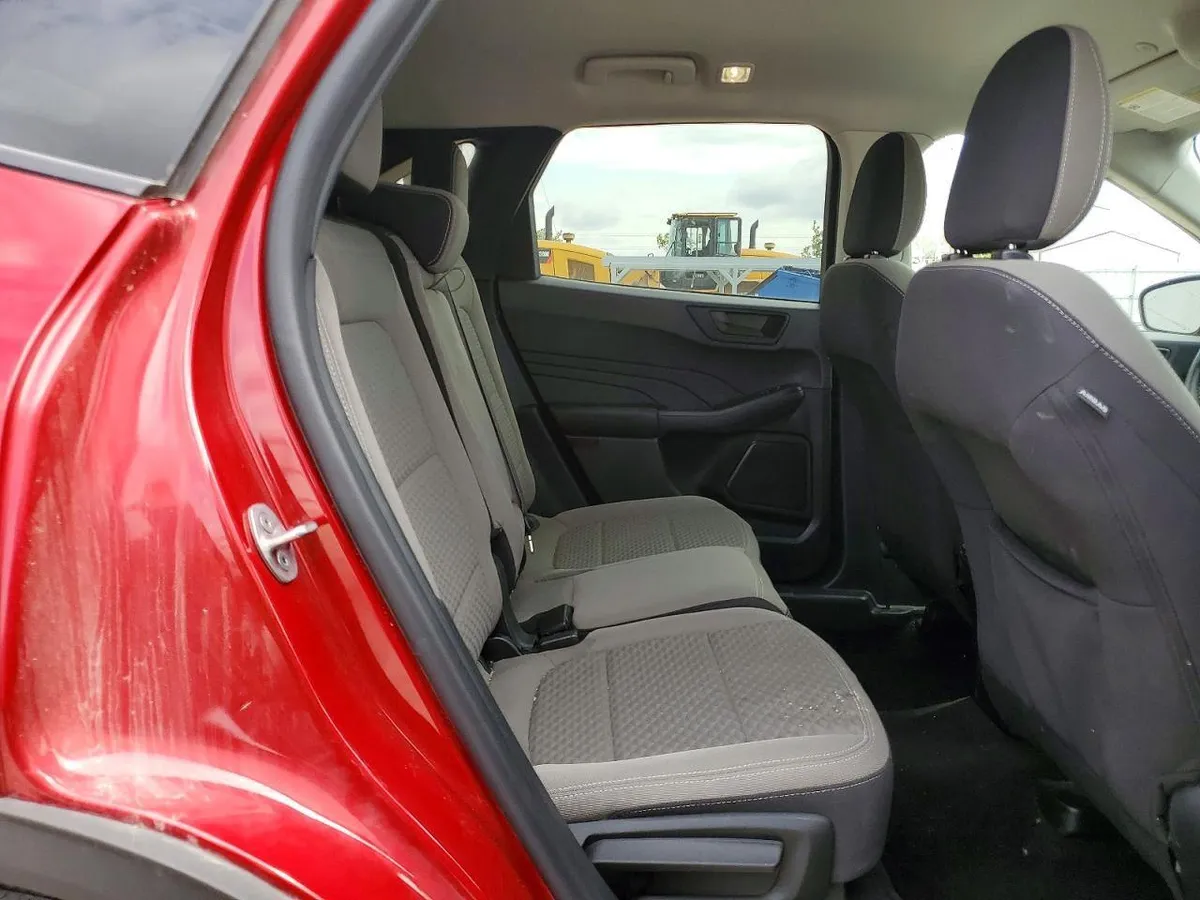 FORD ESCAPE 1.5L ПЕРЕДНИЙ ПРИВОД УХОЖЕННЫЙ САЛОН В КОМПЛЕКТЕ СРАЗУ 2 КЛЮЧА 2022