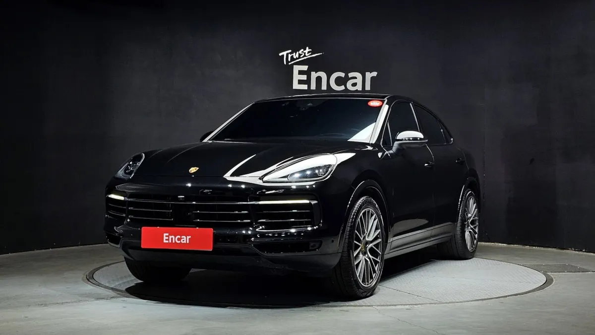 PORSCHE CAYENNE COUPE 2023