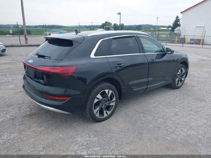 AUDI E-TRON PREMIUM PLUS 2022