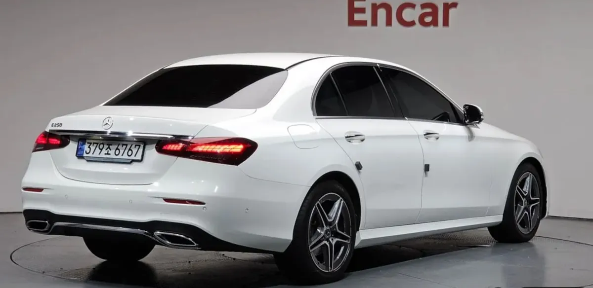 MERCEDES-BENZ E-CLASS AMG LINE 2023