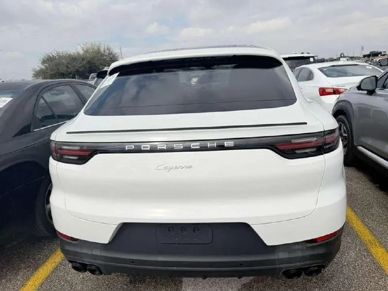 PORSCHE CAYENNE COUPE 2021