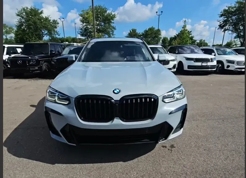 BMW X3 5.0 / 5.0 (ОТЛИЧНОЕ СОСТОЯНИЕ) 2022