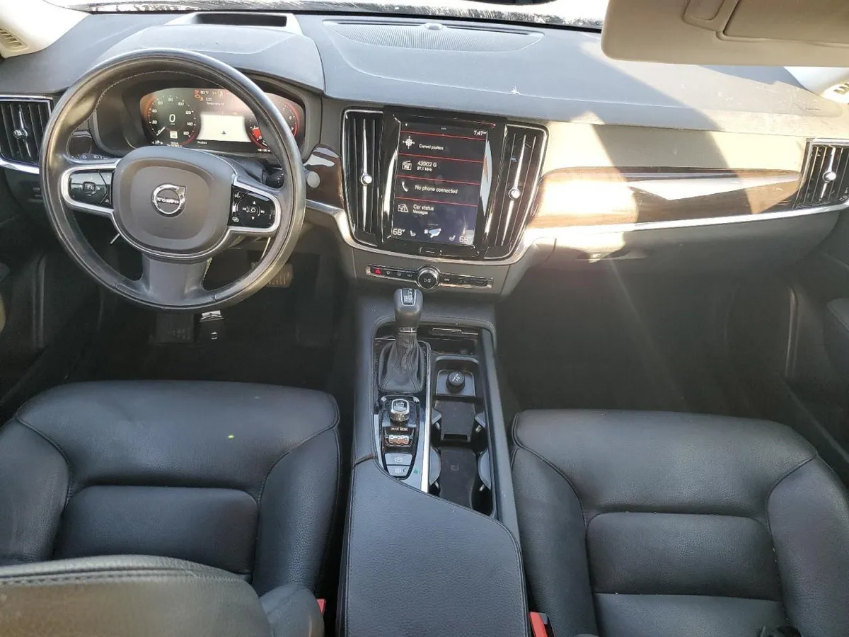 VOLVO S90 2019