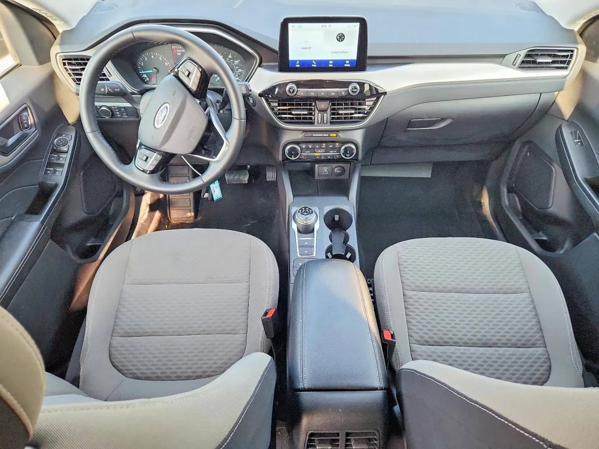 FORD ESCAPE SE 2022