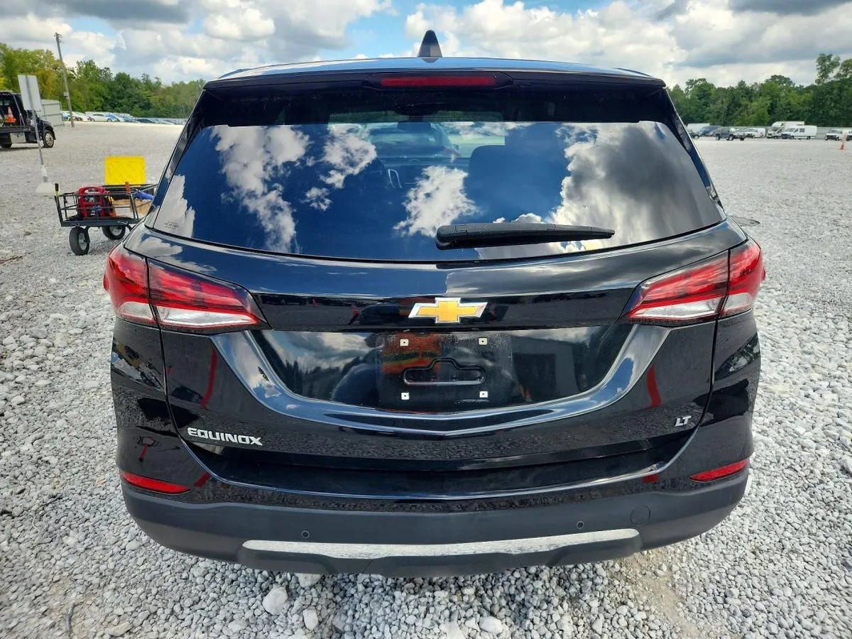 CHEVROLET EQUINOX ПРАКТИЧНЫЙ ЧЕРНЫЙ ЦВЕТ ВЕРСИЯ LT С БОГАТЫМ ОСНАЩЕНИЕМ (ЛИТЫЕ ДИСКИ СОВРЕМЕННЫЙ МУЛЬТИМЕДИЙНЫЙ КОМПЛЕ 2022