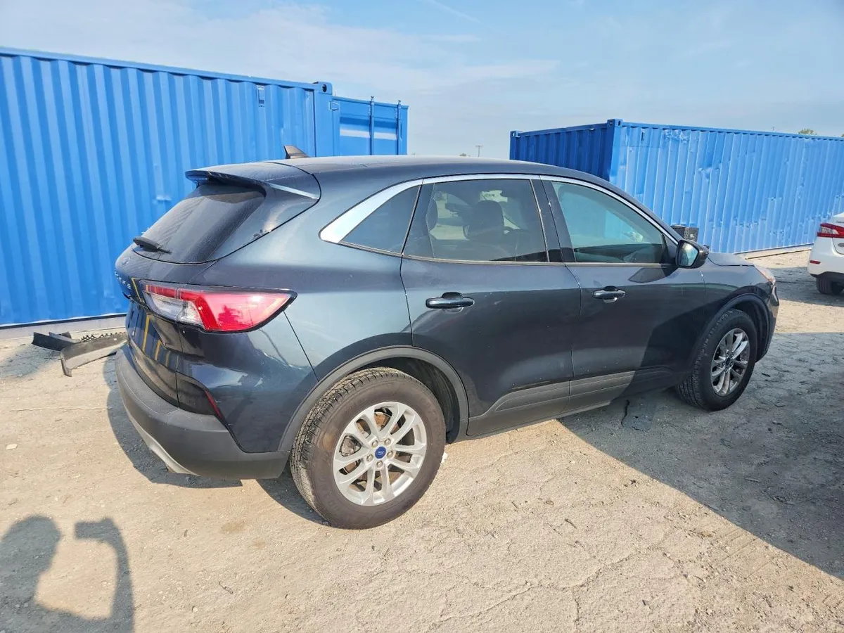 FORD ESCAPE SE 2022