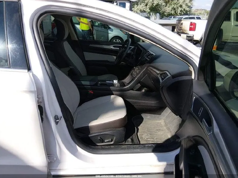 FORD FUSION 2019