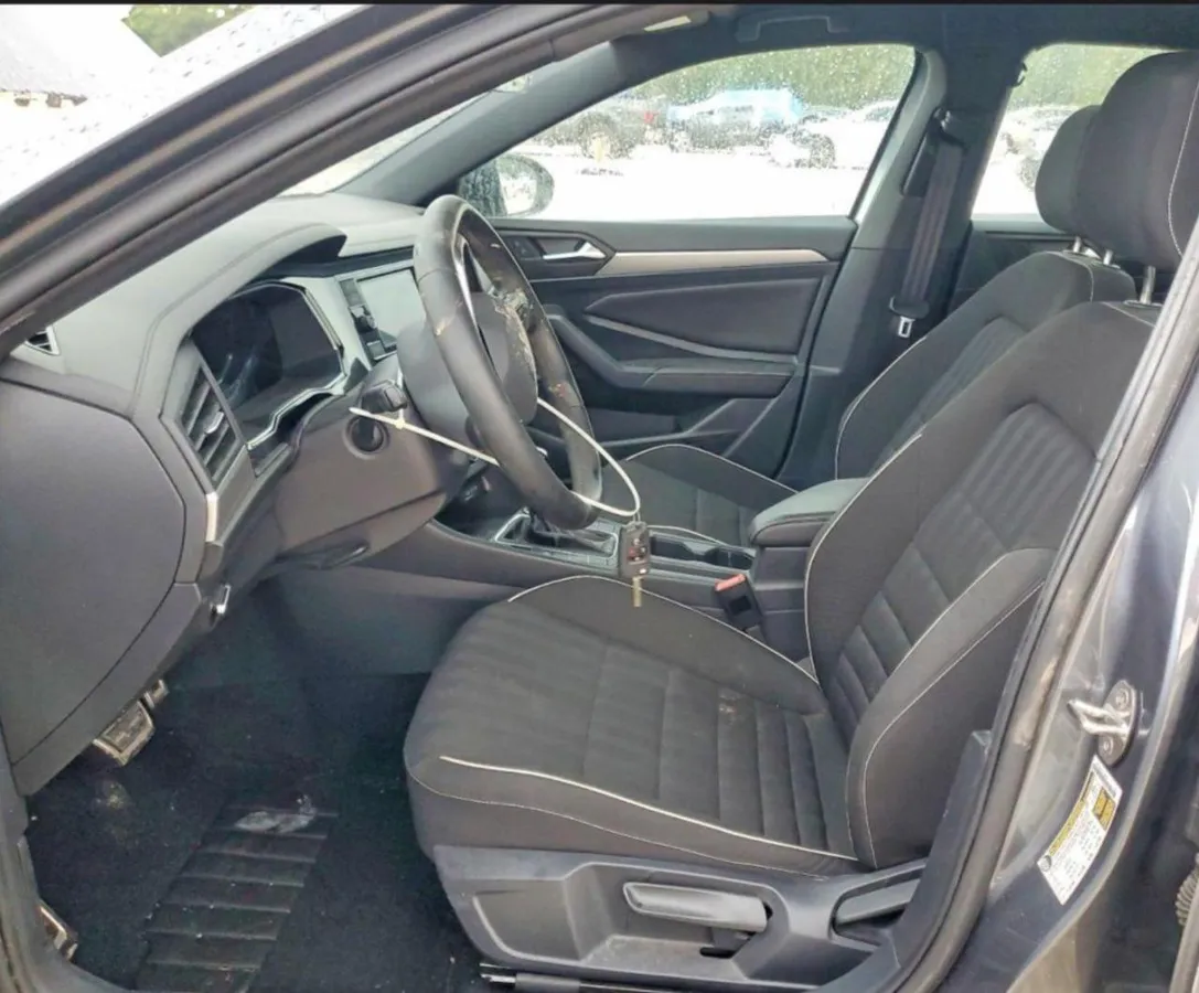 VOLKSWAGEN JETTA SPORT 2023