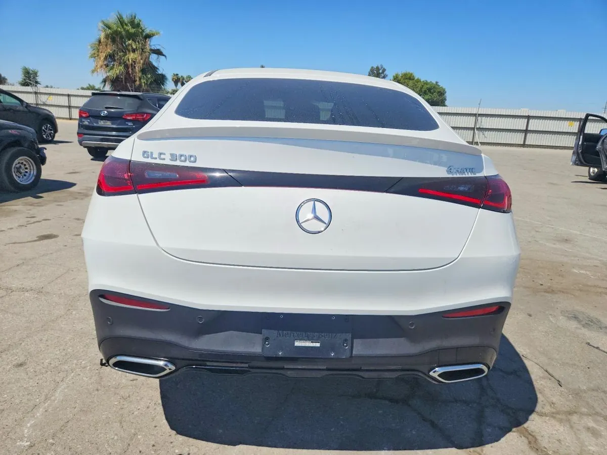 MERCEDES-BENZ GLC 300 4MATIC COUPE 2026