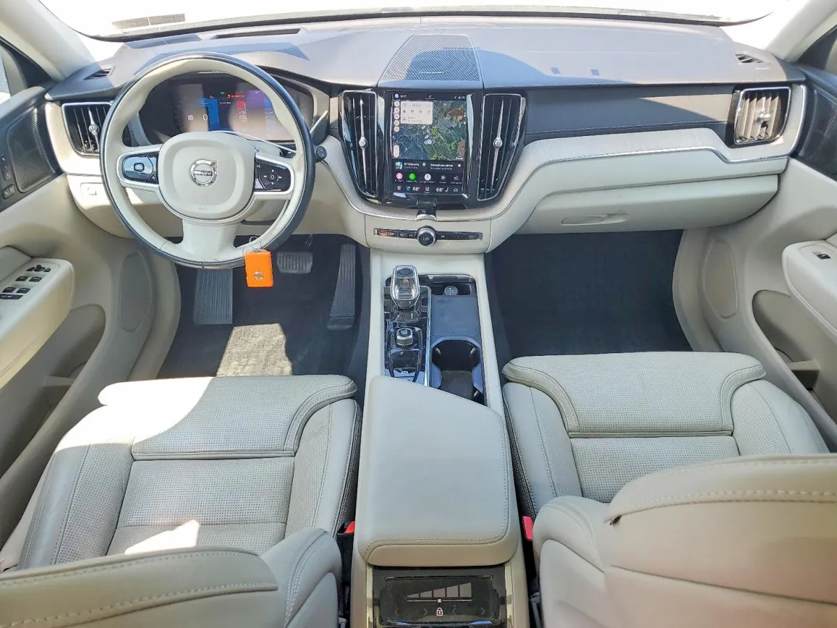 VOLVO XC60 INSCRIPTION (ВЕНТИЛЯЦИЯ СИДЕНИЙ ХРОМ-ПАКЕТ ТОПОВЫЙ ЗВУК ПАНОРАМА ХРУСТАЛЬНЫЙ СЕЛЕКТОР) 2022