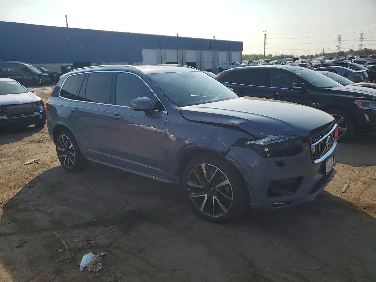 VOLVO XC90 2022