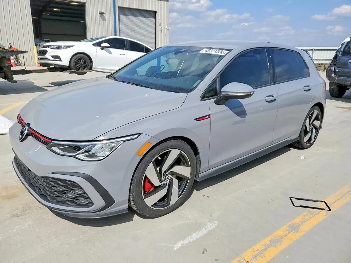 VOLKSWAGEN GOLF GTI 2022