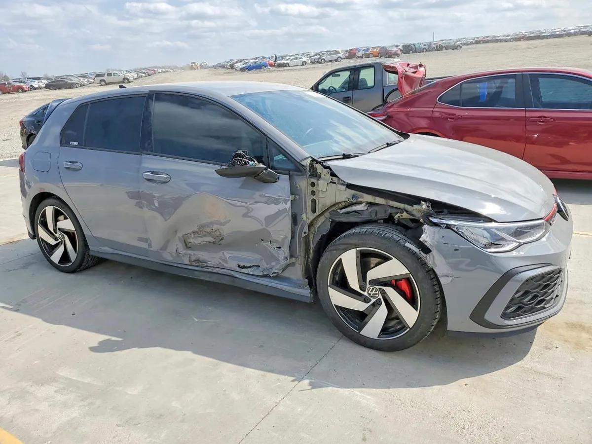 VOLKSWAGEN GOLF GTI 2022