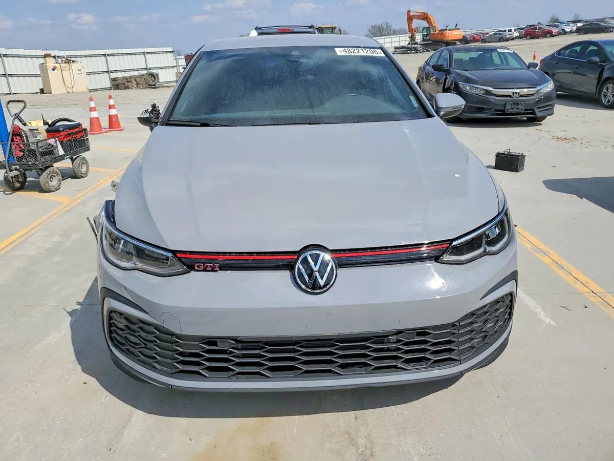 VOLKSWAGEN GOLF GTI 2022