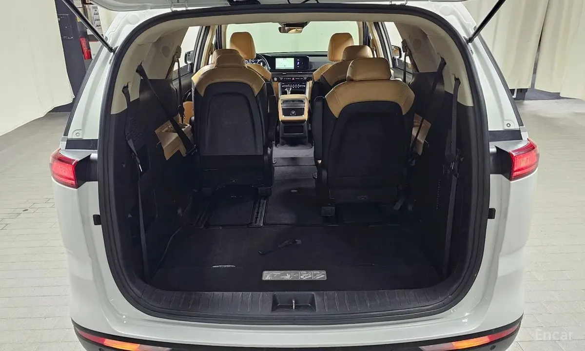 KIA CARNIVAL IV PRESTIGE 2023