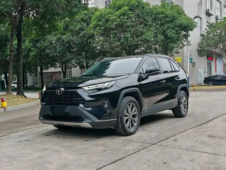 TOYOTA RAV4 FASHION PLUS 2023