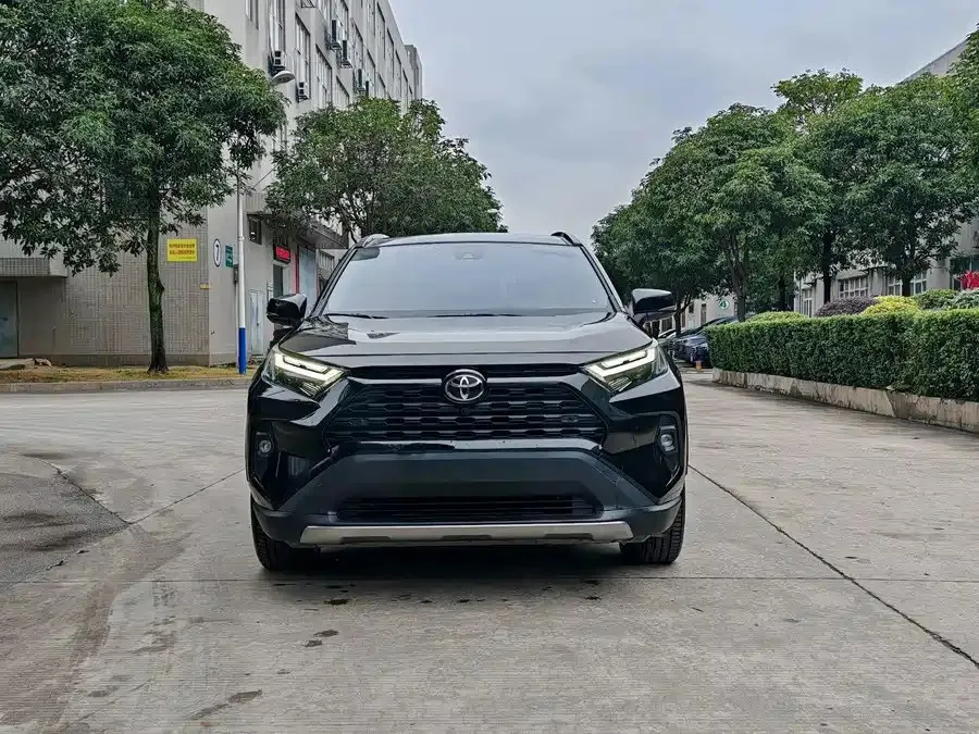 TOYOTA RAV4 FASHION PLUS 2023