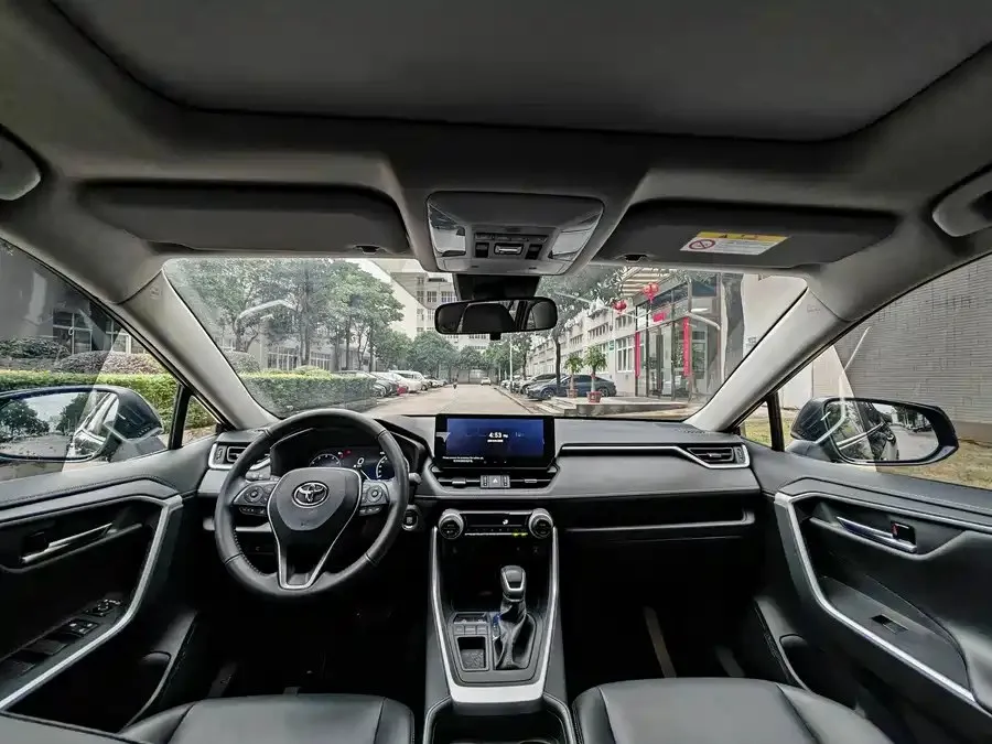 TOYOTA RAV4 FASHION PLUS 2023