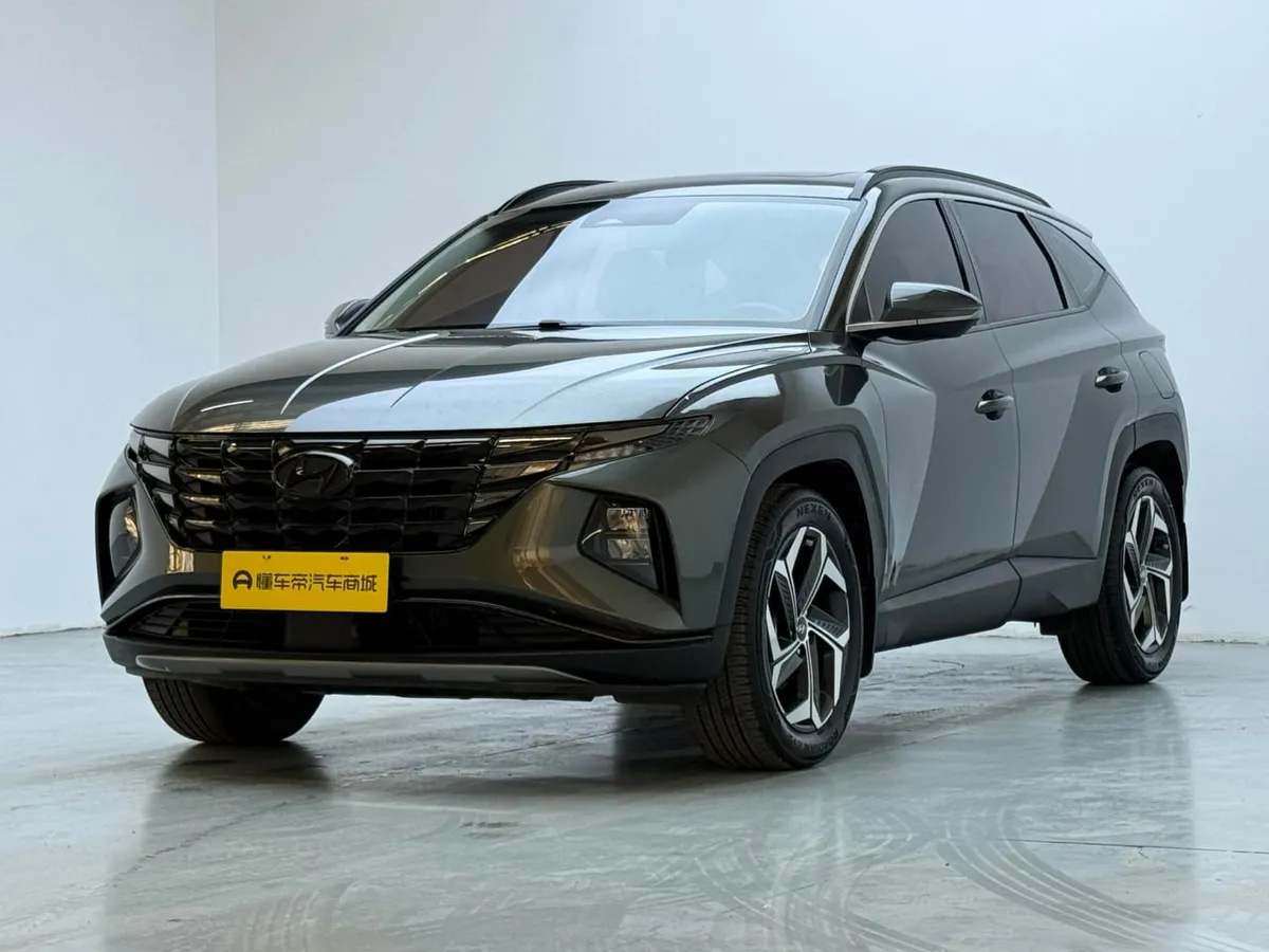 HYUNDAI TUCSON PREMIUM 2023