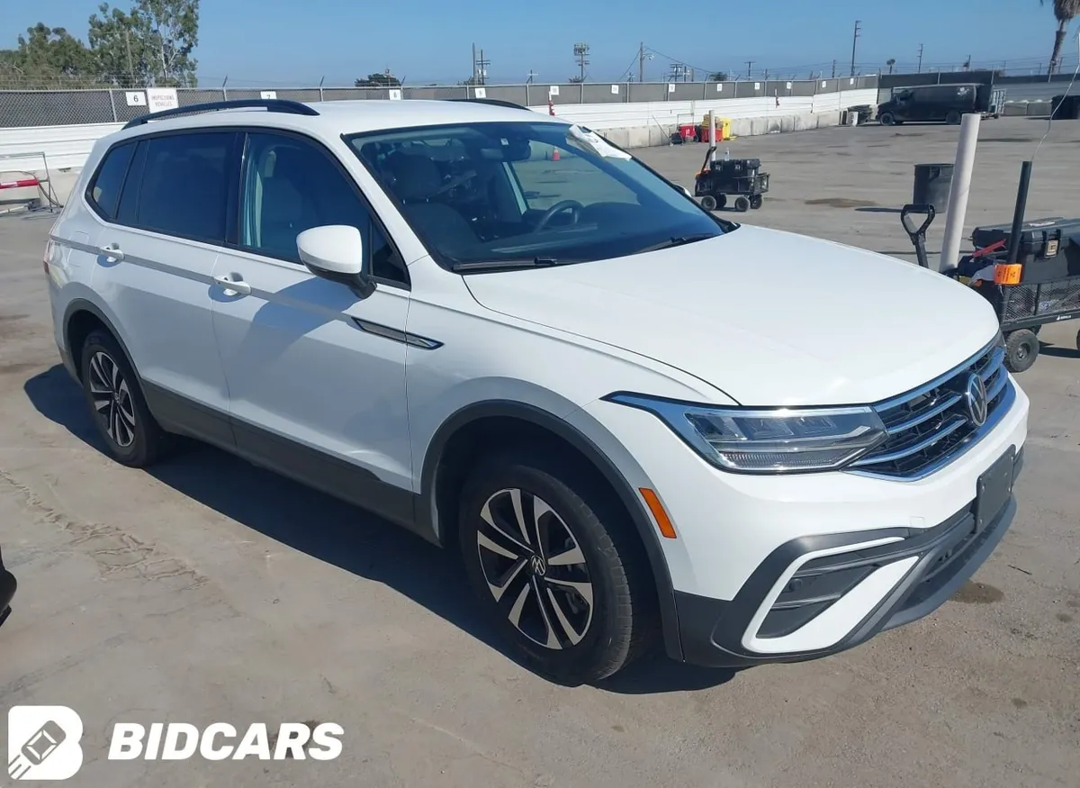 VOLKSWAGEN TIGUAN S 2023