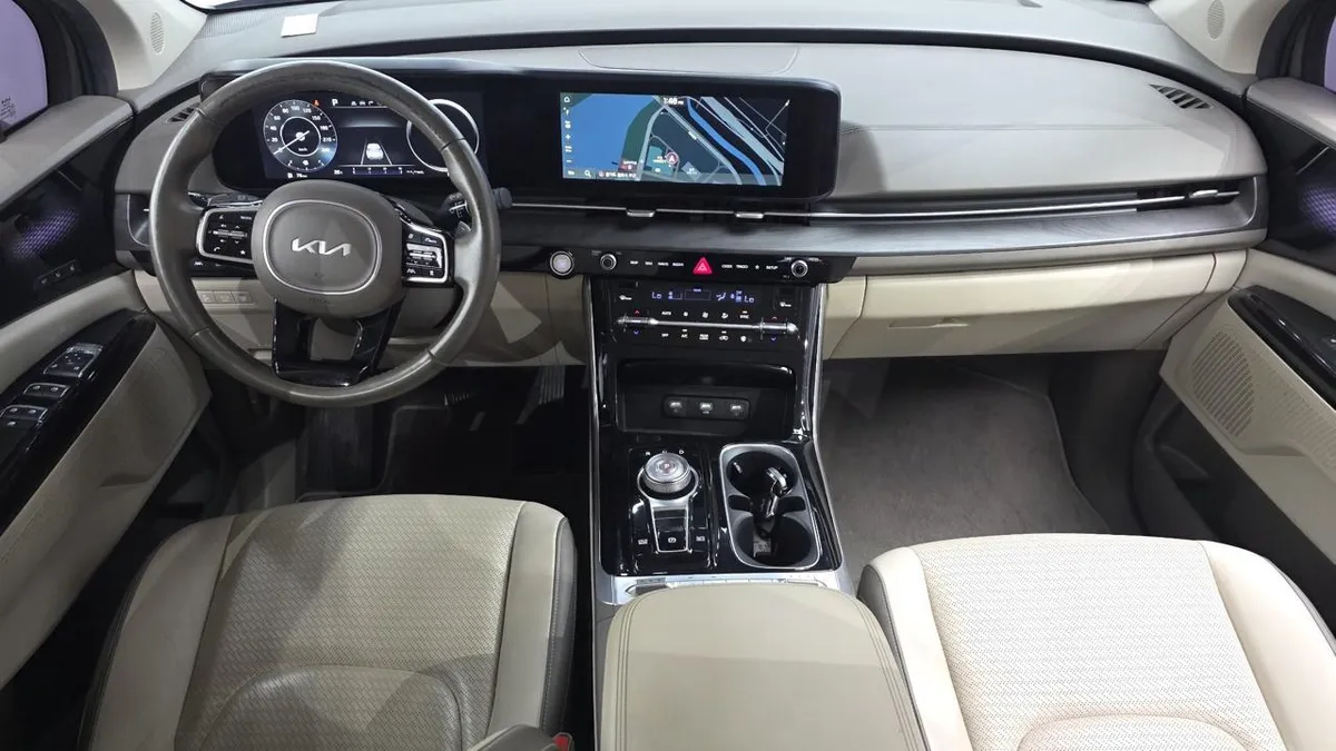 KIA CARNIVAL SIGNATURE 2022
