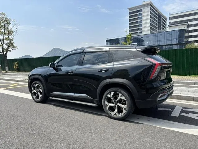 GEELY BOYUE L 2023