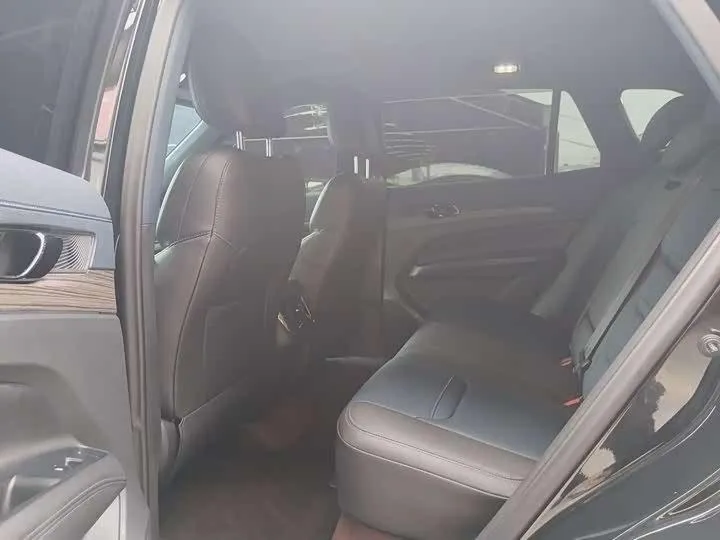FORD EQUATOR SPORT PREMIUM MODEL 2023