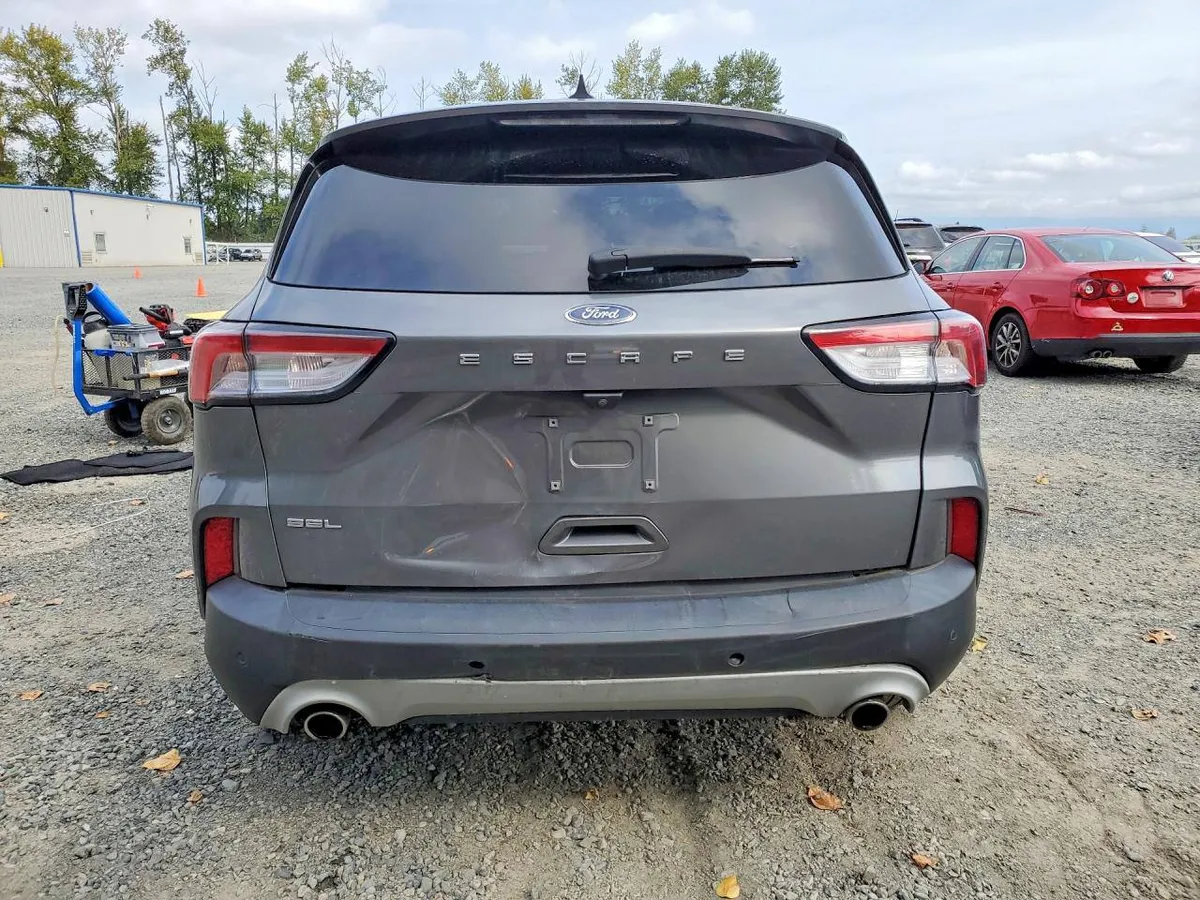 FORD ESCAPE SEL 2021
