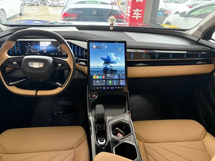 GEELY BOYUE L ПРОБЕГ 45 000 КМ ДЛЯ 2023 ГОДА ВЫПУСКА ЭТО ОТЛИЧНЫЙ ПОКАЗАТЕЛЬ ДВИГАТЕЛЬ ТОЛЬКО РАЗОГРЕЛСЯ 2023