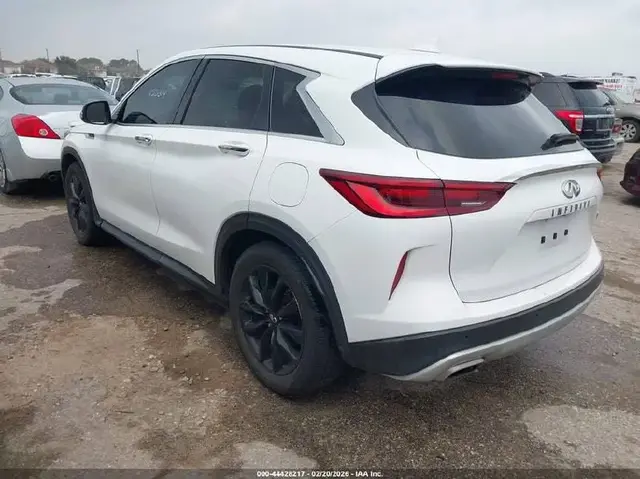 INFINITI QX50 PURE 2022