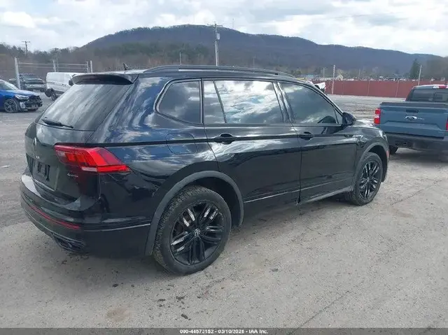 VOLKSWAGEN TIGUAN 2022