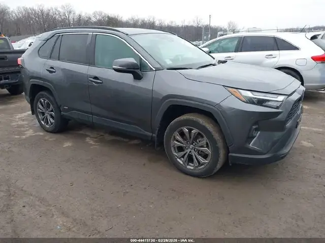 TOYOTA RAV4 HYBRID XLE PREMIUM 2022