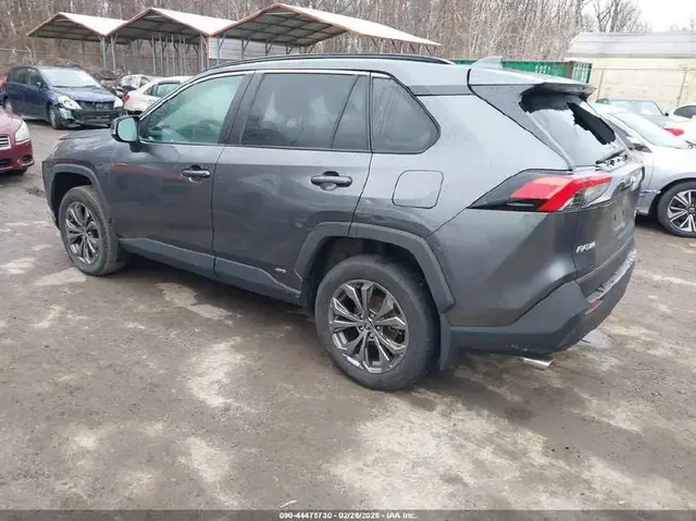 TOYOTA RAV4 HYBRID XLE PREMIUM 2022