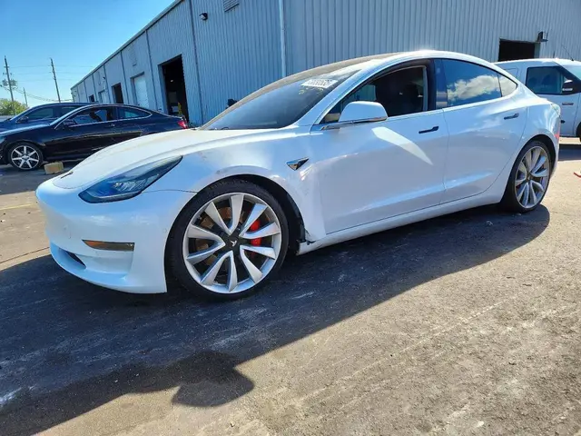 TESLA MODEL 3 2018