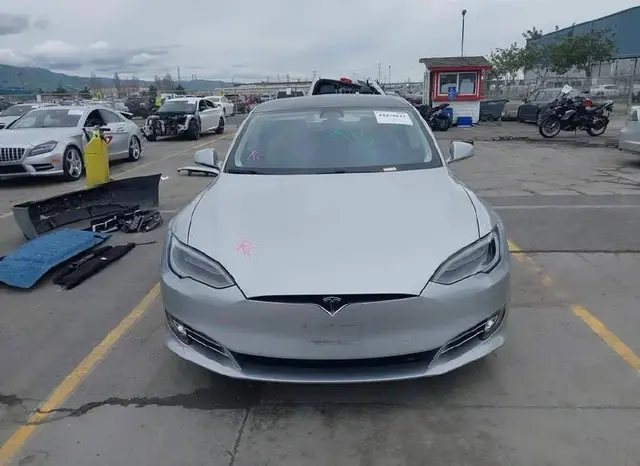 TESLA MODEL S 90D 2017