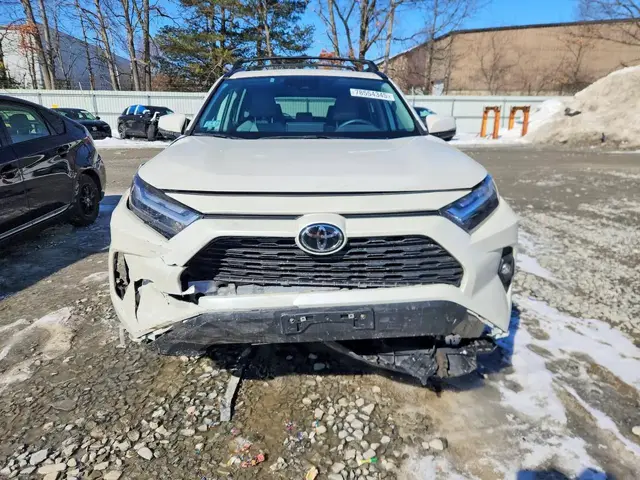 TOYOTA RAV4 XLE PREMIUM AWD 2022