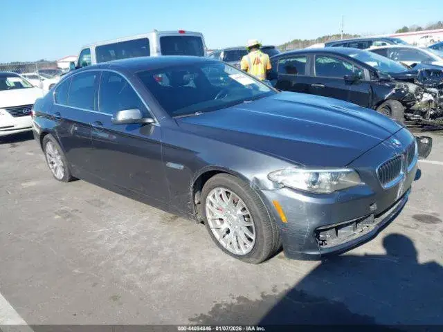 BMW 5 SERIES 2016