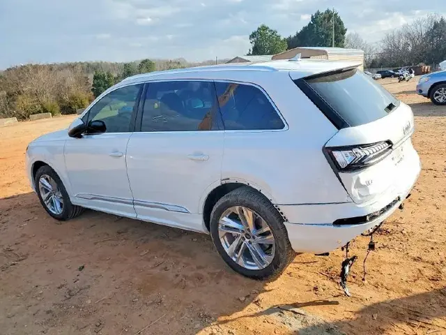AUDI Q7 2022