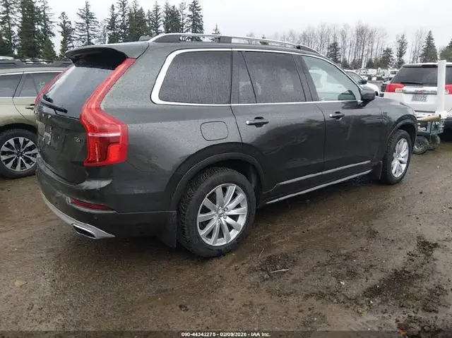 VOLVO XC90 T6 MOMENTUM 2019