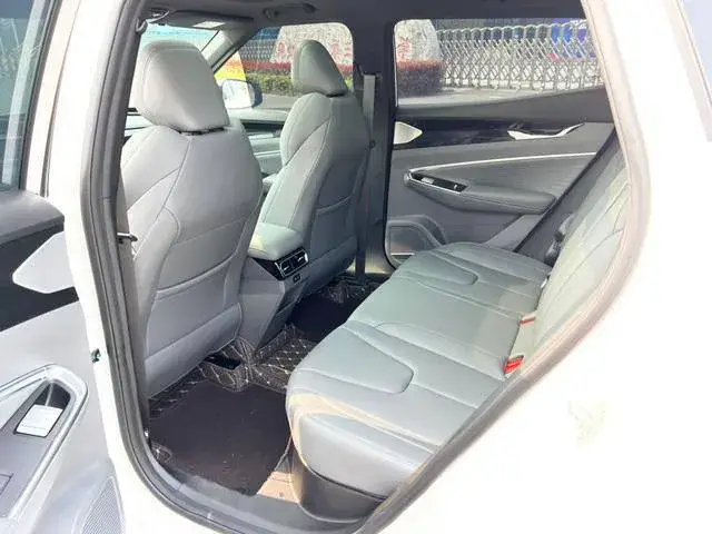 GEELY BOYUE COOL 2025